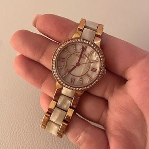 🥀ROSE GOLD FOSSIL WATCH🥀